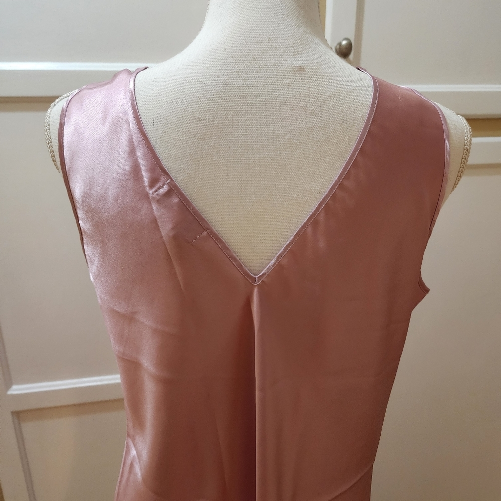 Nine & Company Women's Sleeveless Lace V-neck Nightgown - Picture 5 of 9
